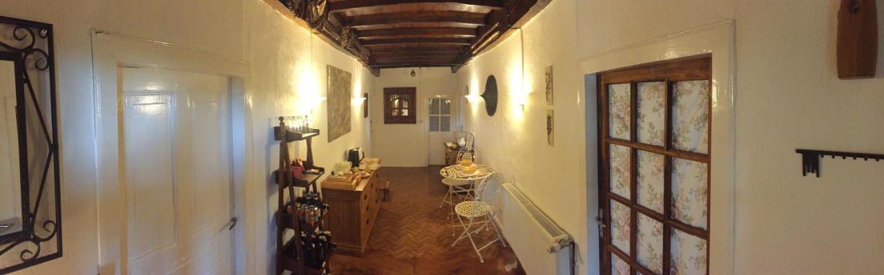 Cudoille Bed & Breakfast Armous-et-Cau Exterior photo